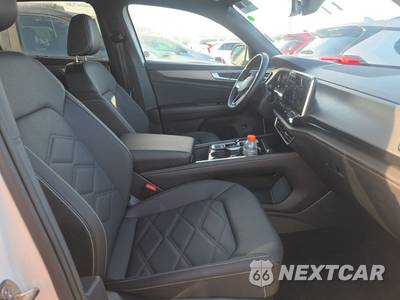 2025 Volkswagen Atlas Cross Sport 2.0T SE w/Technology - zdjęcie 8 z 23 - miniatura