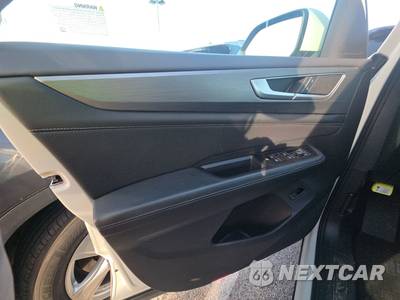 2025 Volkswagen Atlas Cross Sport 2.0T SE w/Technology - zdjęcie 9 z 23 - miniatura