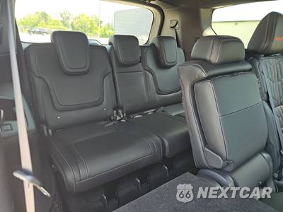 2025 Nissan Armada PRO-4X - zdjęcie 14 z 21 - miniatura
