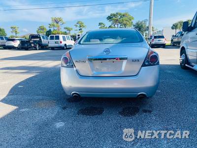 2011 Nissan Altima 2.5 S Sedan - zdjęcie 4 z 6 - miniatura