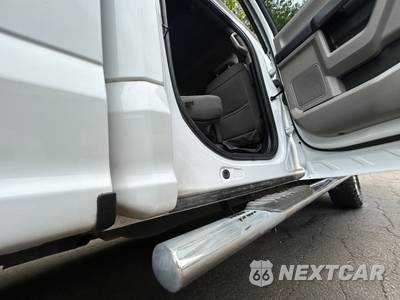 2022 Ford Super Duty F-250 XLT Crew Cab Medium Bed - zdjęcie 32 z 45 - miniatura