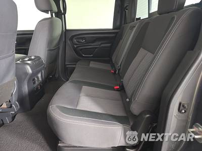 2024 Nissan TITAN SV Crew Cab Short Bed - zdjęcie 13 z 17 - miniatura