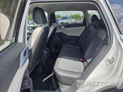 2025 Volkswagen Taos SE - zdjęcie 18 z 33 - miniatura