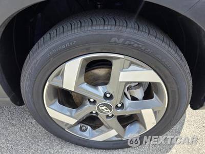 2025 Hyundai Venue SEL - zdjęcie 30 z 32 - miniatura