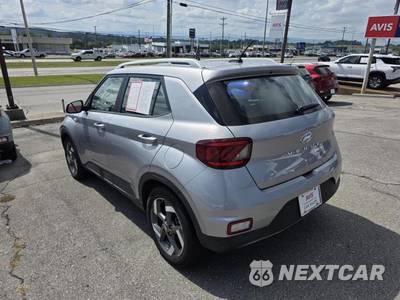 2025 Hyundai Venue SEL - zdjęcie 19 z 32 - miniatura
