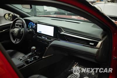 2025 Toyota Camry XSE - zdjęcie 14 z 31 - miniatura