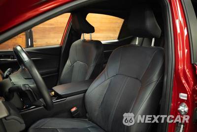 2025 Toyota Camry XSE - zdjęcie 10 z 31 - miniatura