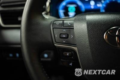 2025 Toyota Camry XSE - zdjęcie 26 z 31 - miniatura