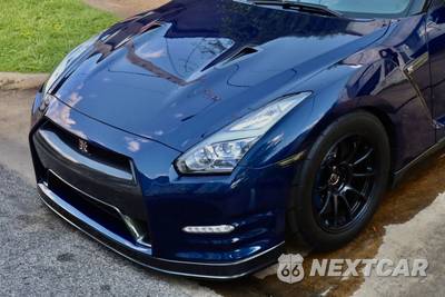2015 Nissan GT-R Premium - zdjęcie 4 z 18 - miniatura