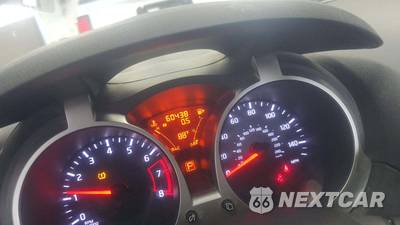 2015 Nissan JUKE SV - zdjęcie 19 z 27 - miniatura