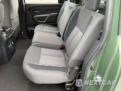 2024 Nissan TITAN SV Crew Cab Short Bed - zdjęcie 13 z 16 - miniatura