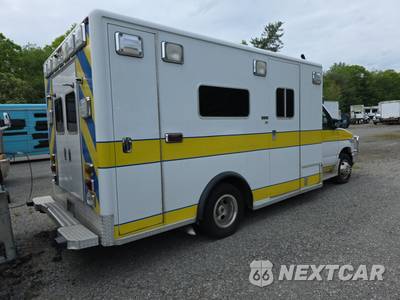 2010 Ford Super Duty E-450 Cutaway DRW - zdjęcie 4 z 16 - miniatura