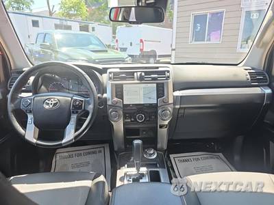 2022 Toyota 4Runner SR5 Premium - zdjęcie 14 z 30 - miniatura