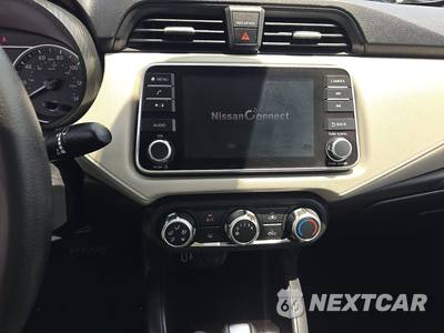 2021 Nissan Versa SV - zdjęcie 11 z 18 - miniatura