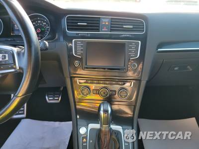 2016 Volkswagen Golf GTI Autobahn Hatchback w/Performance Pkg - zdjęcie 17 z 35 - miniatura