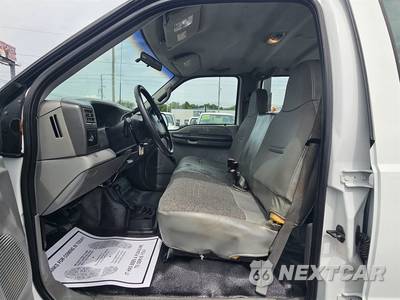 2002 Ford Super Duty F-250 XL Crew Cab Long Bed - zdjęcie 11 z 18 - miniatura
