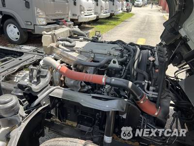 2018 Isuzu NRR Base - zdjęcie 15 z 20 - miniatura