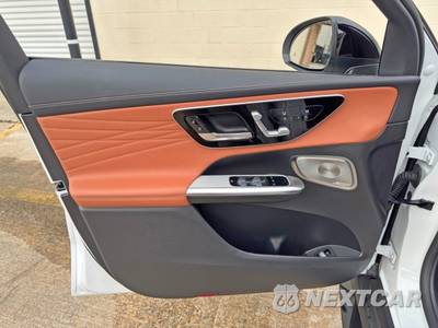 2025 Mercedes-Benz AMG GLC 63 S E Performance 4MATIC - zdjęcie 45 z 48 - miniatura