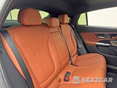 2025 Mercedes-Benz AMG GLC 63 S E Performance 4MATIC - zdjęcie 42 z 48 - miniatura
