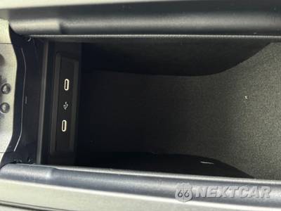 2025 Mercedes-Benz AMG GLA 35 4MATIC - zdjęcie 34 z 48 - miniatura