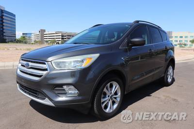 2018 Ford Escape SE - zdjęcie 2 z 18 - miniatura