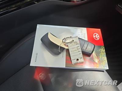 2025 Toyota Prius Plug-In Hybrid XSE - zdjęcie 21 z 21 - miniatura