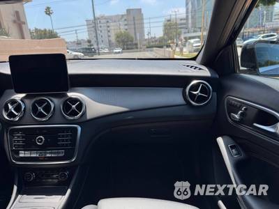 2019 Mercedes-Benz GLA 250 4MATIC - zdjęcie 14 z 32 - miniatura