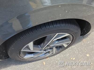 2025 Hyundai Elantra Hybrid SEL Sport - zdjęcie 11 z 22 - miniatura