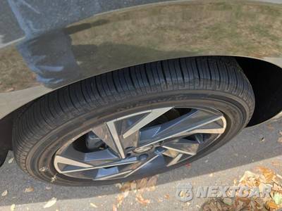 2025 Hyundai Elantra Hybrid SEL Sport - zdjęcie 10 z 22 - miniatura