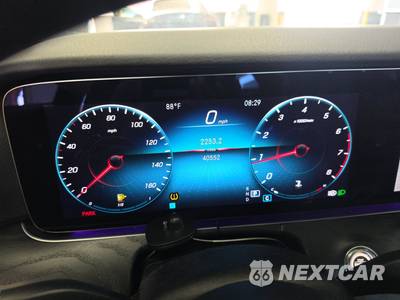 2023 Mercedes-Benz E 350 4MATIC Sedan - zdjęcie 12 z 20 - miniatura