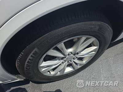 2023 Cadillac XT6 Luxury 1SA - zdjęcie 8 z 21 - miniatura