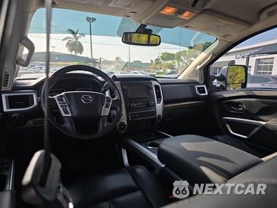 2016 Nissan TITAN XD SL Crew Cab Medium Bed - zdjęcie 14 z 22 - miniatura