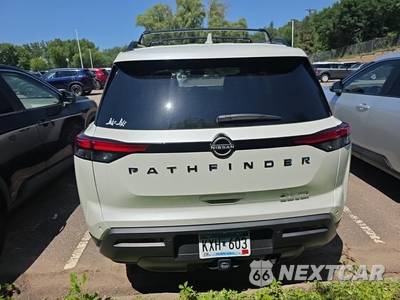 2023 Nissan Pathfinder SV - zdjęcie 6 z 24 - miniatura