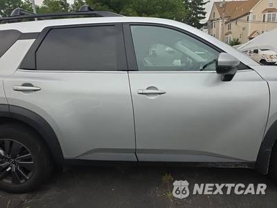 2023 Nissan Pathfinder SV - zdjęcie 4 z 26 - miniatura