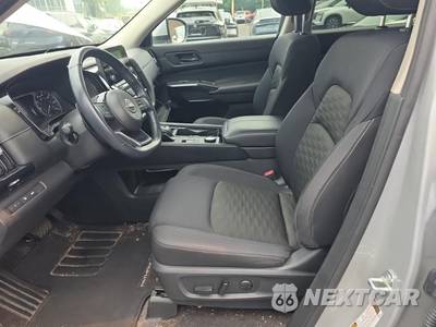 2023 Nissan Pathfinder SV - zdjęcie 11 z 26 - miniatura