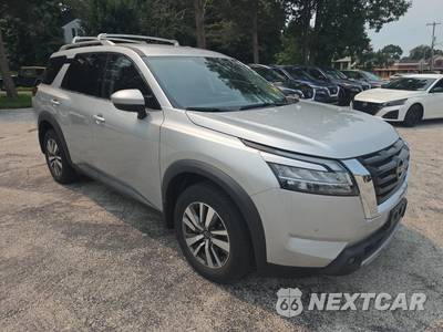 2023 Nissan Pathfinder SL - zdjęcie 3 z 30 - miniatura