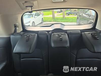 2023 Nissan Pathfinder SL - zdjęcie 15 z 30 - miniatura