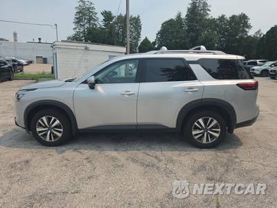 2023 Nissan Pathfinder SL - zdjęcie 8 z 30 - miniatura