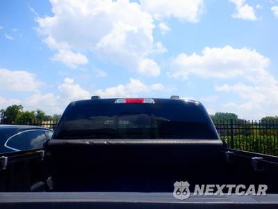 2023 Ford F-150 LARIAT Crew Cab Short Bed - zdjęcie 15 z 25 - miniatura