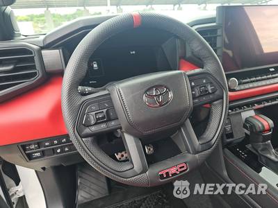 2026 Toyota Sequoia TRD Pro - zdjęcie 10 z 19 - miniatura