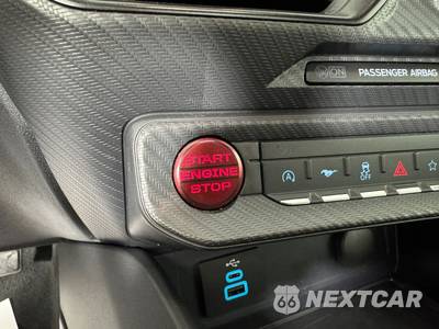 2025 Ford Mustang EcoBoost Coupe - zdjęcie 16 z 39 - miniatura