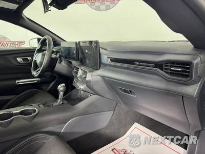 2025 Ford Mustang EcoBoost Coupe - zdjęcie 11 z 39 - miniatura