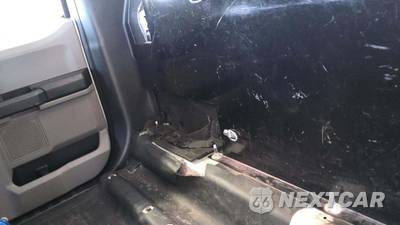 2018 Ford F-150 XL Extended Cab Medium Bed w/Rear Doors - zdjęcie 28 z 37 - miniatura