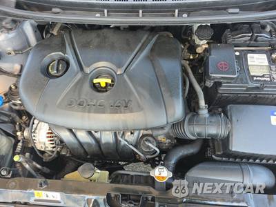 2012 Hyundai Elantra GLS Sedan - zdjęcie 15 z 45 - miniatura