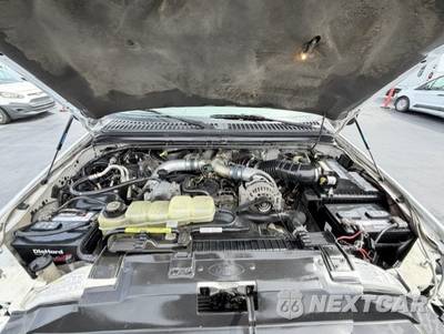 2000 Ford Super Duty F-550 Cab Chassis XL Regular Cab DRW - zdjęcie 18 z 18 - miniatura