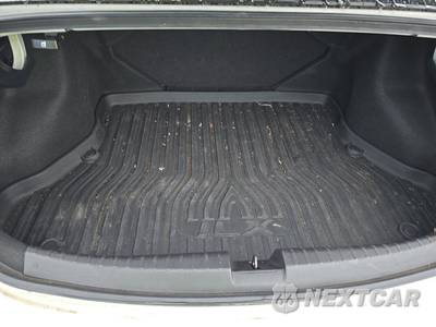 2015 Acura ILX w/Technology Pkg - zdjęcie 17 z 33 - miniatura