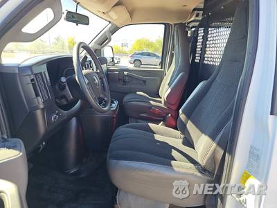 2025 GMC Savana 2500 Cargo Van 1WT 135.0" WB - zdjęcie 7 z 24 - miniatura