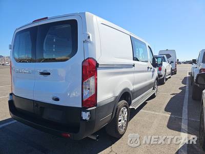 2025 Ford Transit 250 Cargo Van Low Roof 130.0" WB - zdjęcie 4 z 28 - miniatura