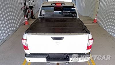 2020 Nissan TITAN SV Crew Cab Short Bed - zdjęcie 5 z 23 - miniatura