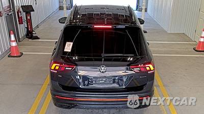 2022 Volkswagen Tiguan SE R-Line Black - zdjęcie 5 z 26 - miniatura